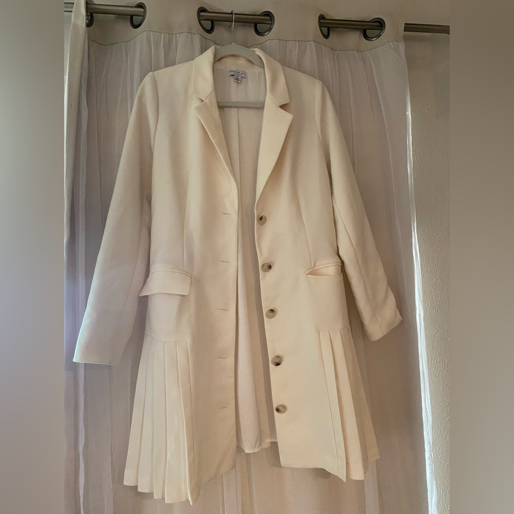 Ivory Trench Coat with Pleats